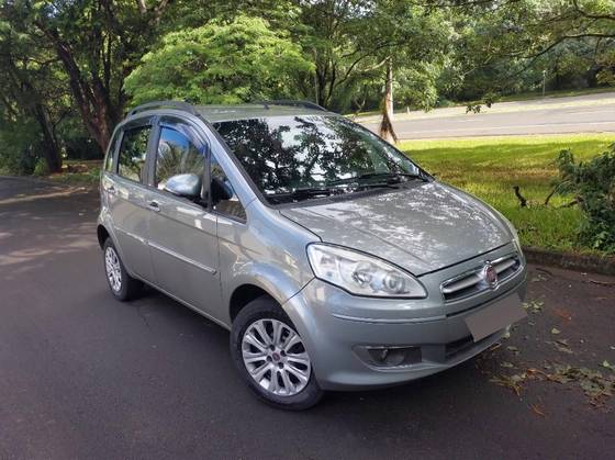 FIAT IDEA 1.4 MPI ATTRACTIVE 8V FLEX 4P MANUAL FIAT IDEA 1.4 MPI ATTRACTIVE 8V FLEX 4P MANUAL
